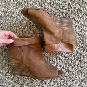 NWT Lucky Brand Leather Zip Wedges